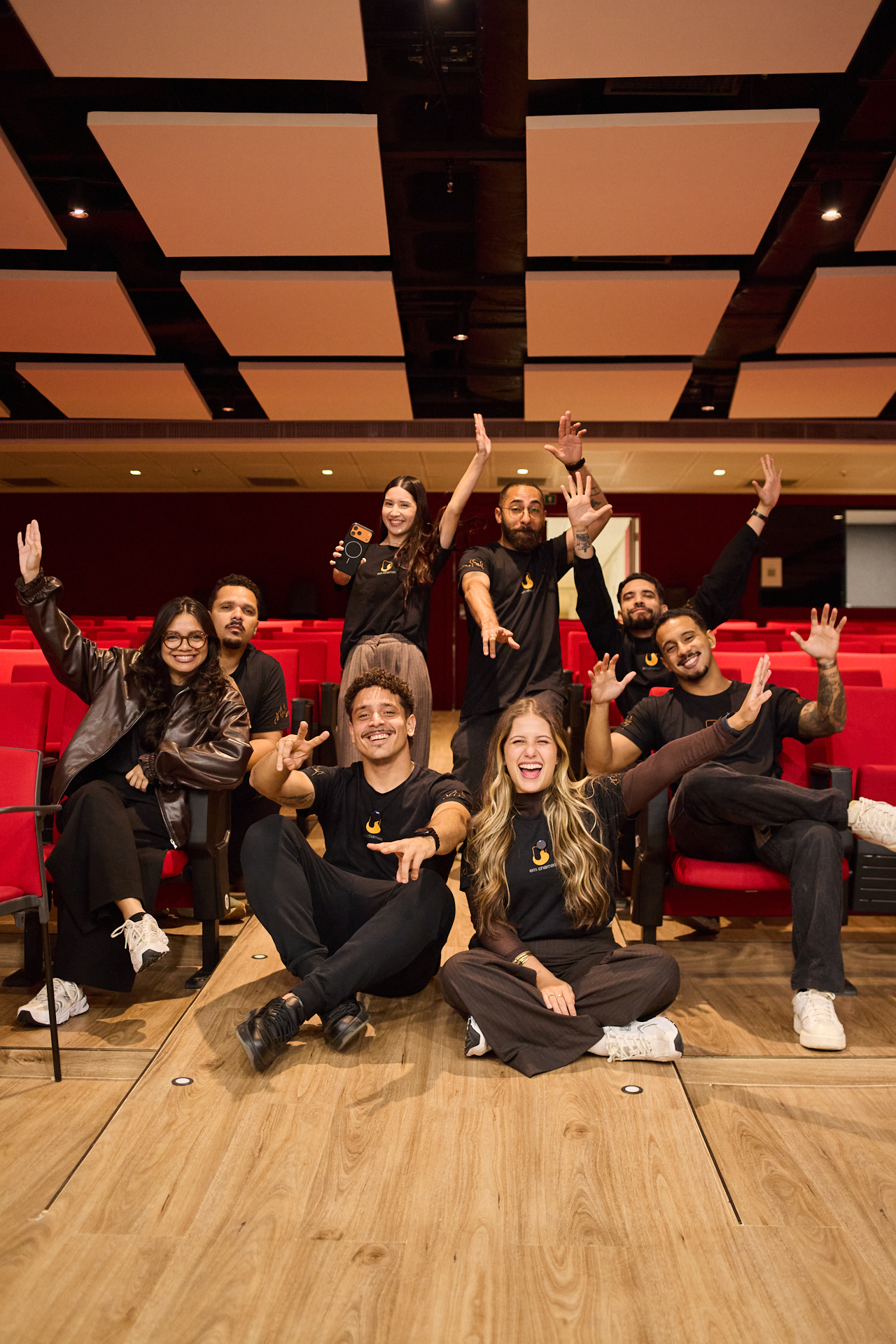 Equipe do Studio em Chamas reunida
